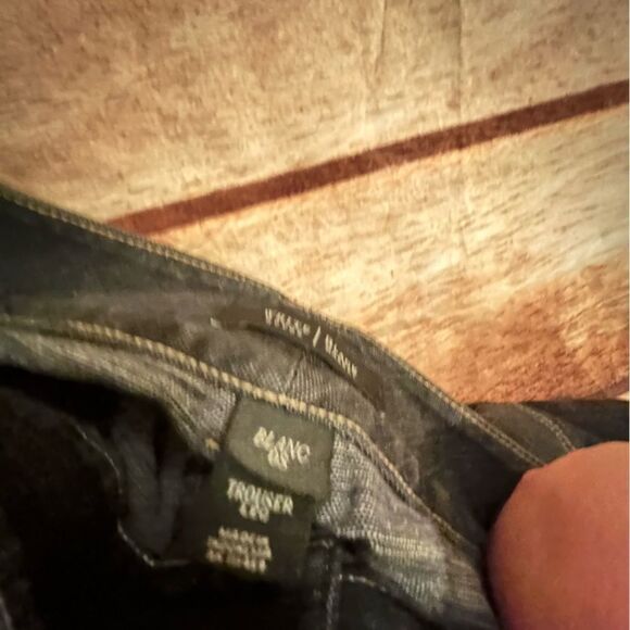 White House Black Market Dark Wash Bootcut trouser Pant size 0 short - Picture 3 of 4